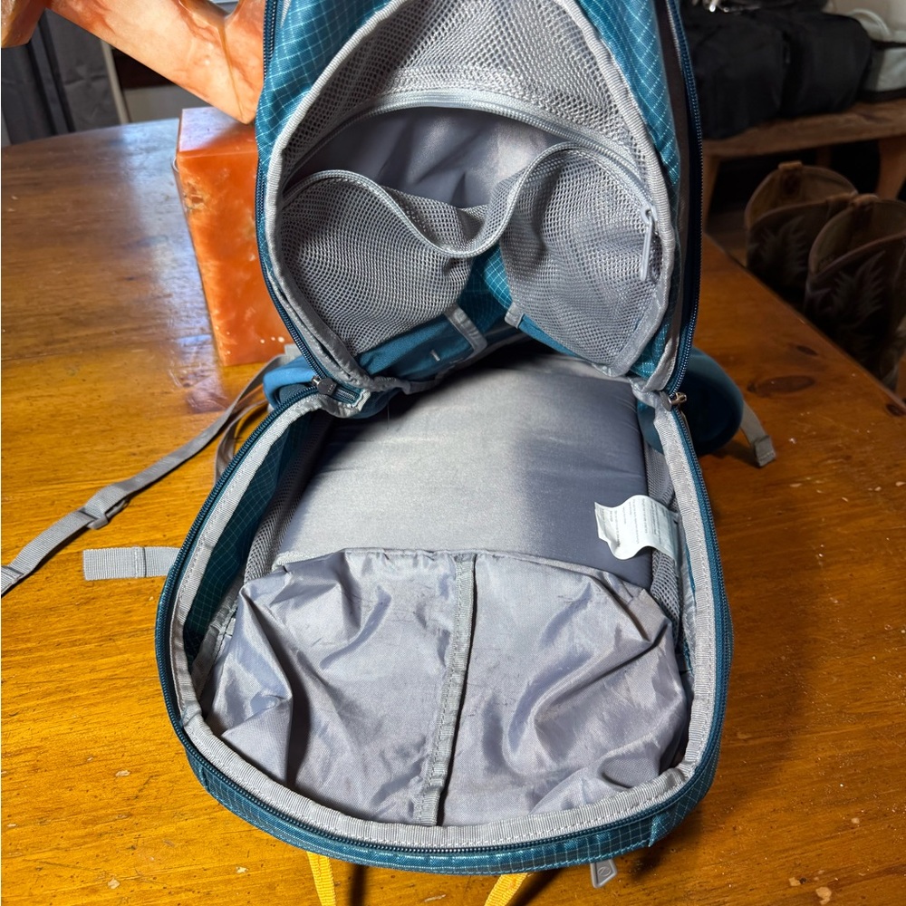 Lowe Alpine Attack 25l Backpack - image 8